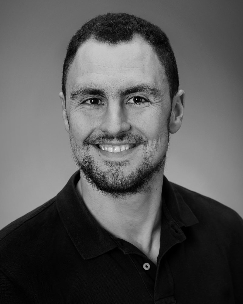 Retrato en blanco y negro de Álvaro Rabanos